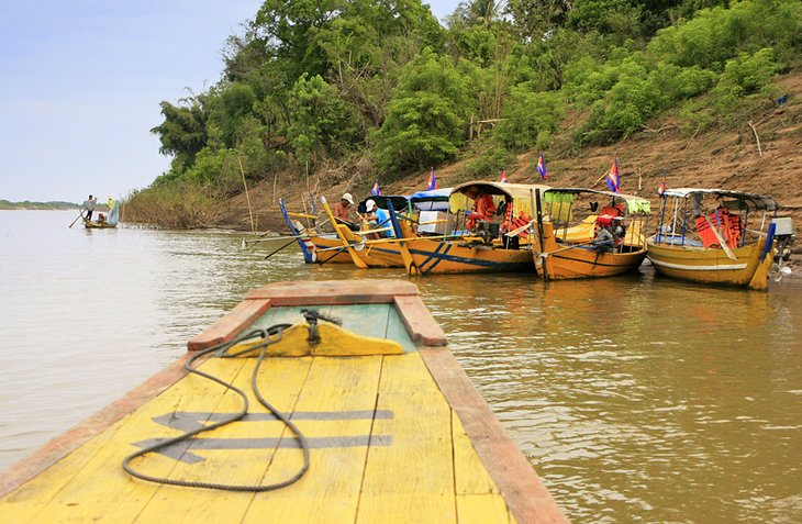 船在Kratie湄公河