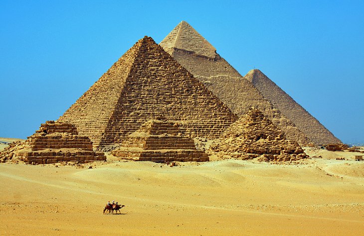 吉萨的金字塔