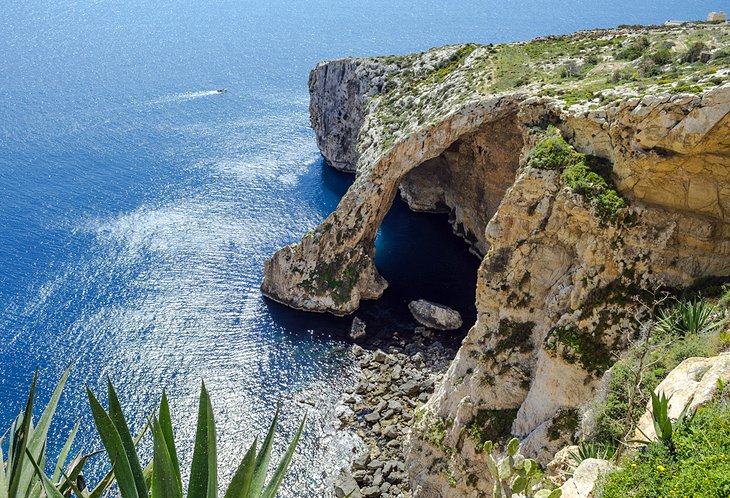 蓝色洞穴，马耳他岛