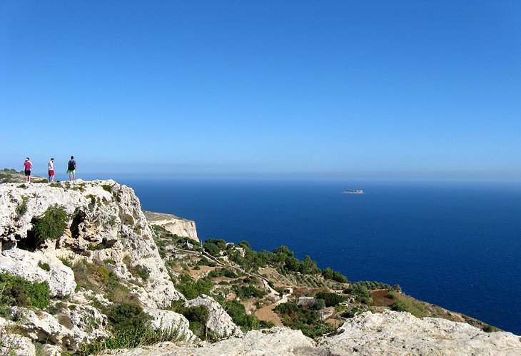 马耳他岛丁力悬崖的壮丽景色