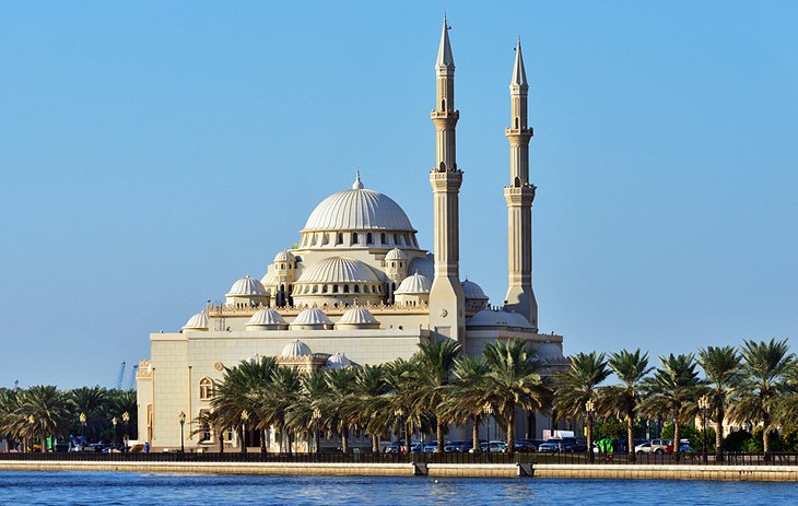 艾尔·努尔清真寺