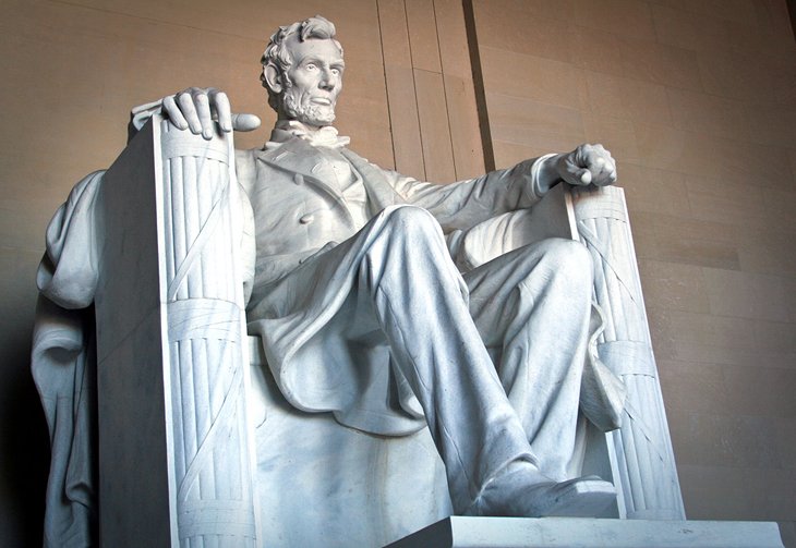 大理石雕像亚伯拉罕·林肯总统的林肯纪念堂