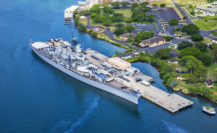 珍珠港密苏里号战列舰的鸟瞰图