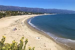 12圣芭芭拉分校最好的海滩,CA