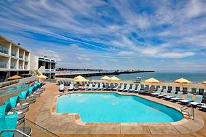 17 Top-Rated Hotels in Santa Cruz, CA