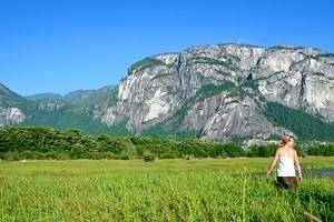 不列颠哥伦比亚省斯夸米什的11个最佳徒步旅行地点