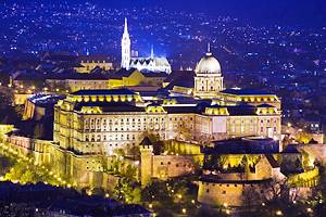 布达佩斯城堡山的15个顶级旅游景点
