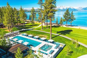 加州太浩湖的12个最佳度假村