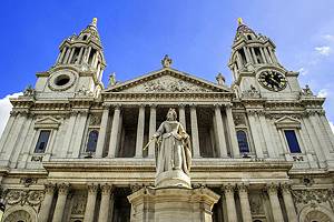 探索伦敦的圣保罗大教堂:游客的导游