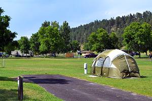 SD拉什莫尔山附近的12个最佳露营地