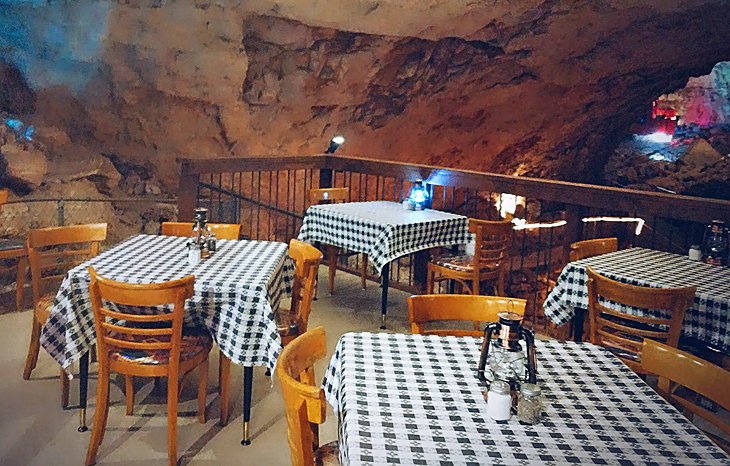 图片来源:大峡谷洞穴旅馆