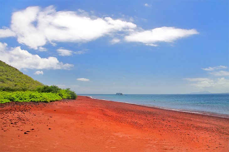 加拉帕戈斯国家公园拉比达岛上的红色沙滩
