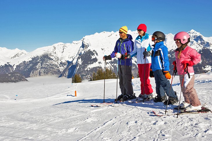一家人在法国滑雪