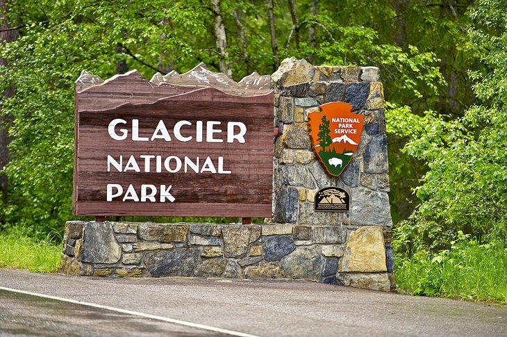 冰川国家公园入口标志