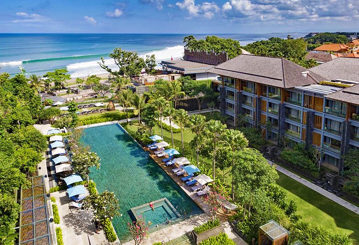 图片来源:Hotel Indigo Bali Seminyak海滩