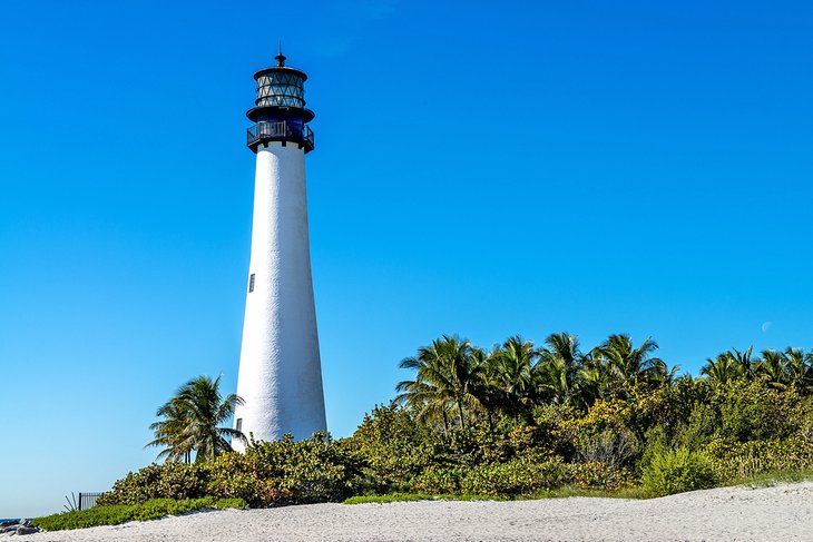 佛罗里达角灯塔在比尔白格斯海角佛罗里达州立公园