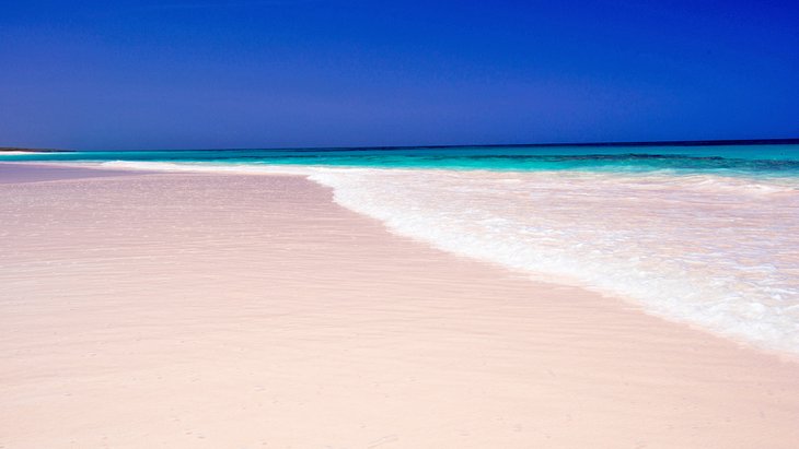海港岛粉沙海滩