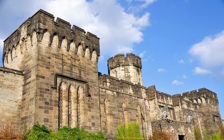 费城历史悠久的东部州立监狱的外墙