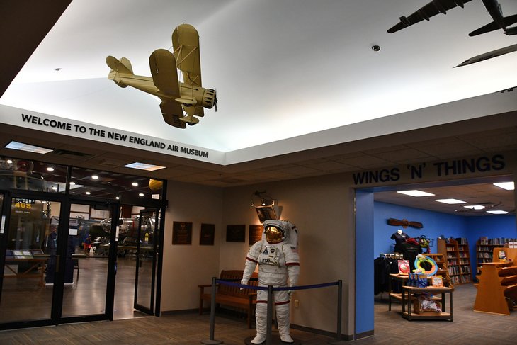 新英格兰航空博物馆