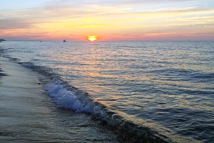 日落时的瑟夫赛德海滩