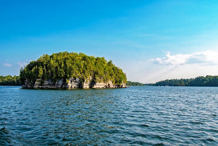 尚普兰湖上的小岛