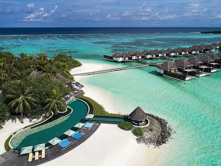 图片来源:Four Seasons Resort Maldives at Kuda Huraa
