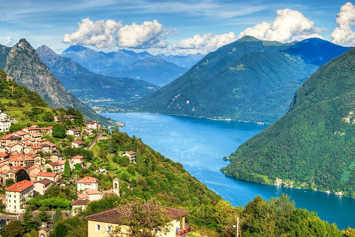 俯瞰卢加诺湖，瑞士